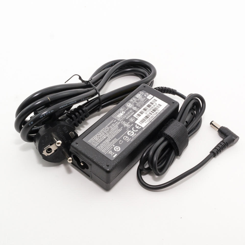 Зарядка для ноутбука Toshiba 19V 3.42A (65W) 5.5x2.5мм