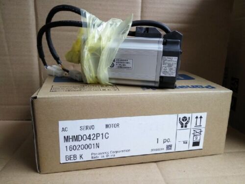 Серводвигатель Panasonic MHMD042P1C